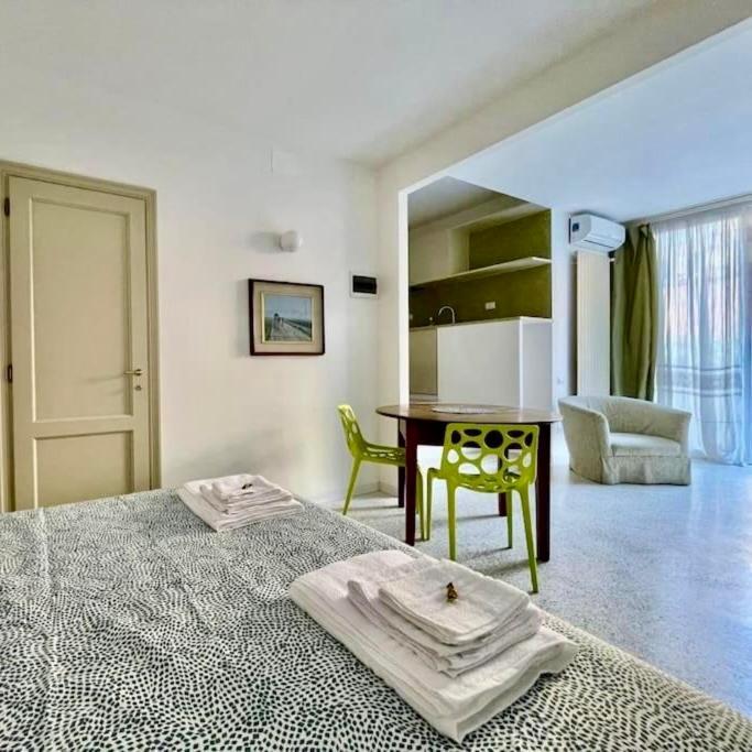 Modern Apartment Navigli Milano Eksteriør bilde